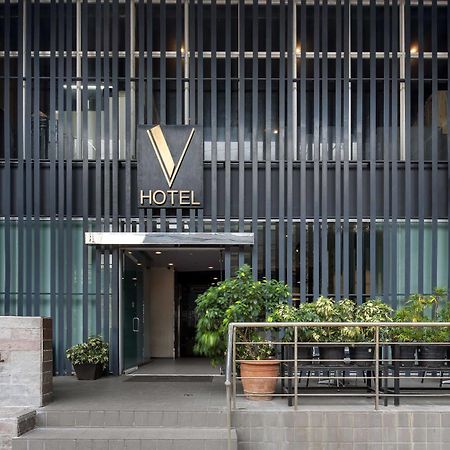 V Hotel Manila Bagian luar foto